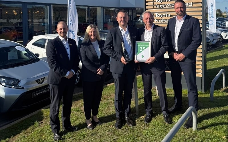 Vertu Toyota Loughborough General Manager Celebrates 25 Years Of Service