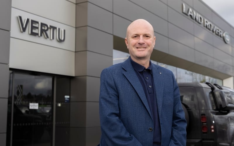 Finance Expert Craig Jones Named Vertu's Company Colleague Of The Year