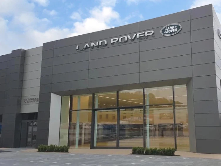 Land Rover Bradford
